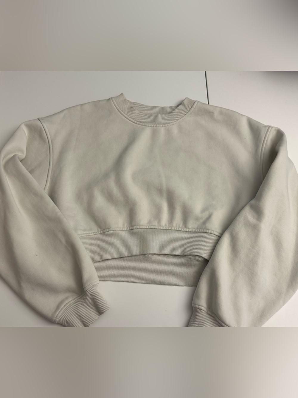 Zara Women's Crop Top Pullover Off White Sweatshirt Size M